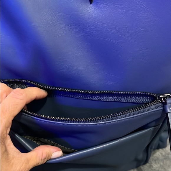 Simply Vera Vera Wang Blue Faux Leather Backpack GUC retail $79 - Picture 7 of 12